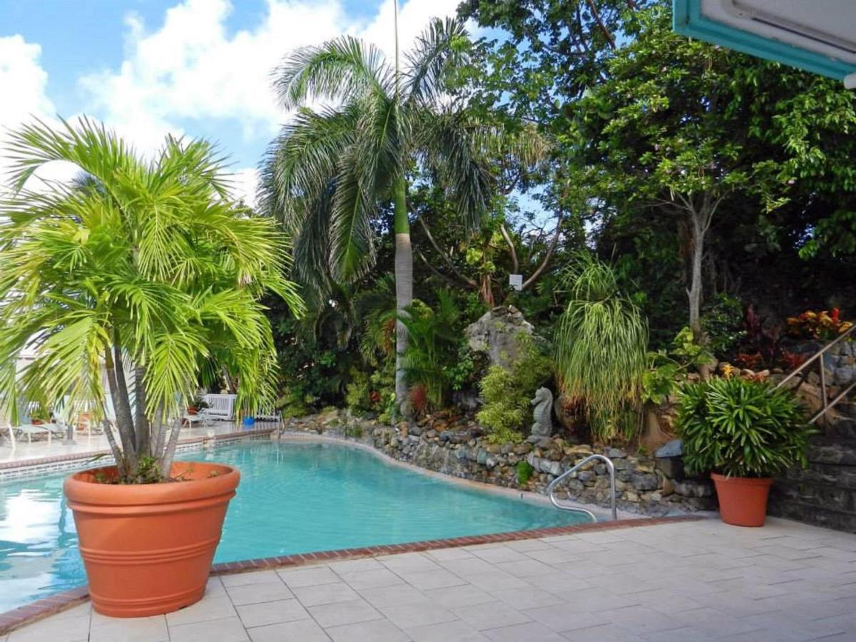 Flamboyan On The Bay Resort & Villas Canaan Exterior photo